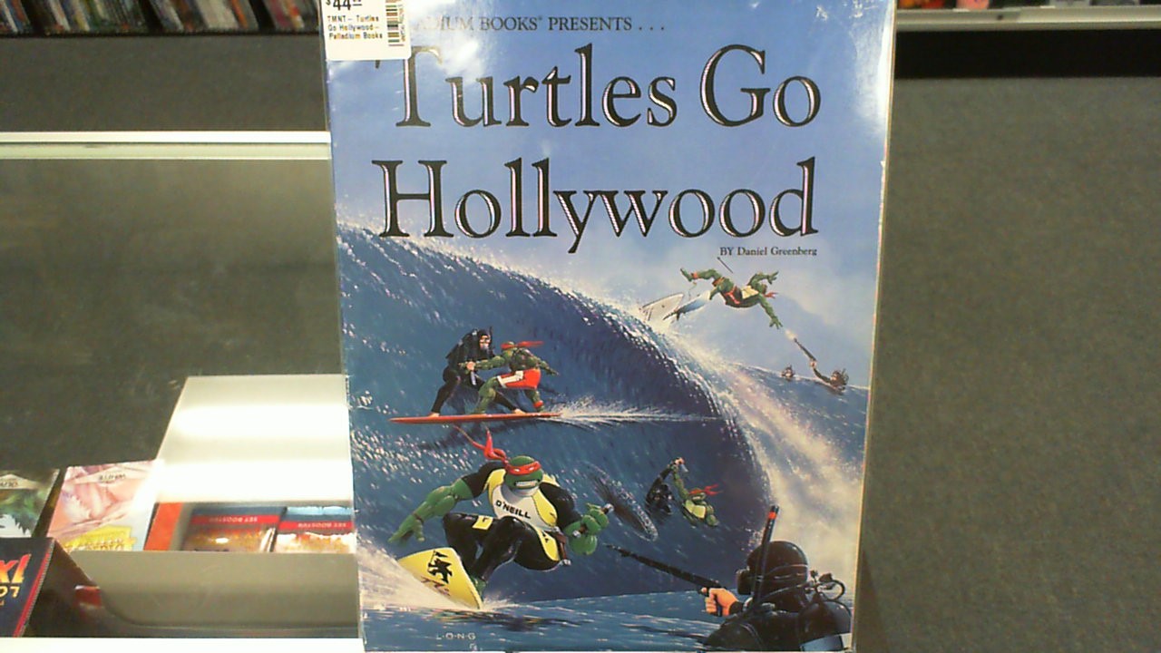 TMNT- Turtles Go Hollywood- Palladium Books