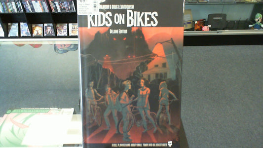 Kids on Bikes- 1e Deluxe Edition Core Rulebook- Renegade Game Studios